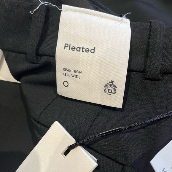SZ 0 BABATON BLACK PLEATED DRESS PANTS - Picture 3 of 7